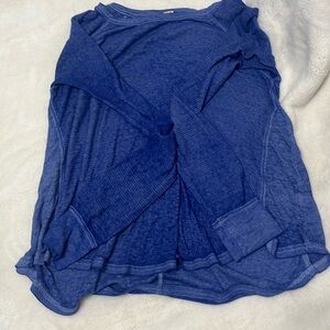 Dark blue\blue
M
Long sleeve